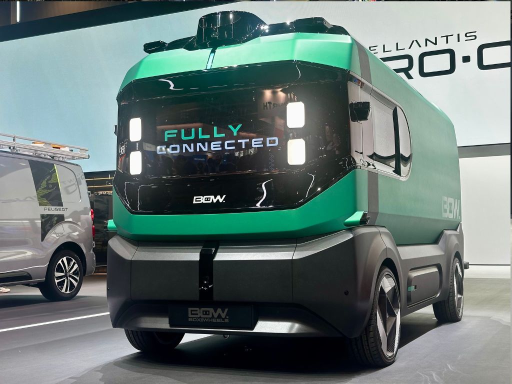 Stellantis представил необычный электрический беспилотный фургон для доставки в города